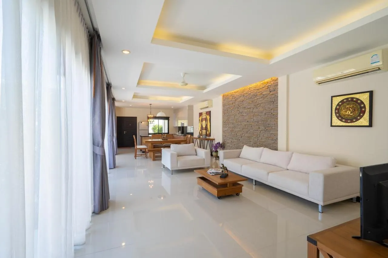 Layantara Resort, Phuket 0*, Пляж Лаян